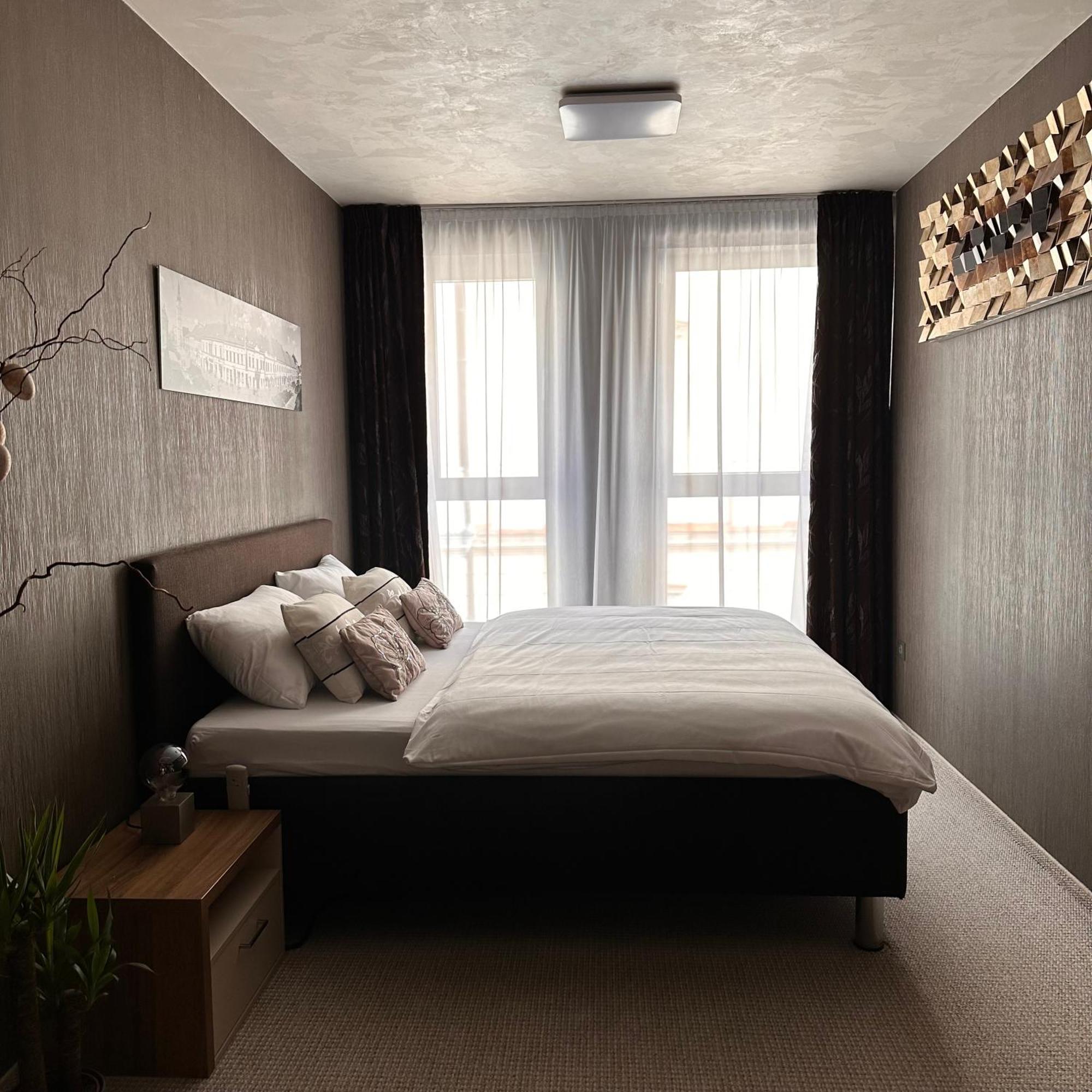Apartman Leonardo - City Center Trnava Exterior foto